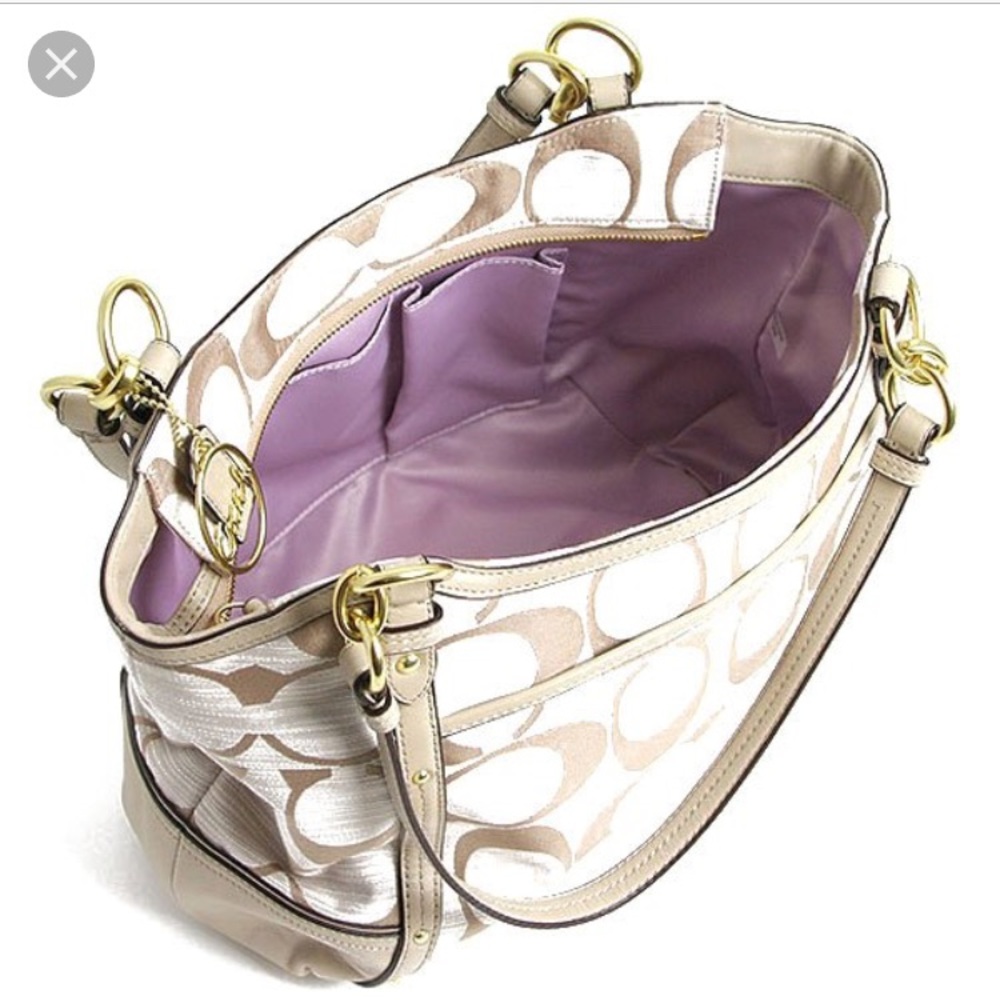 Coach purse - Picture 3 of 8